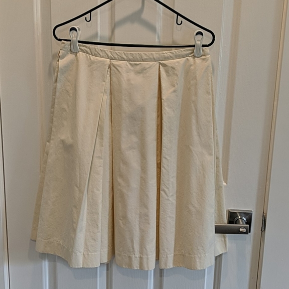 Elevenses pleated skirt - Picture 2 of 2